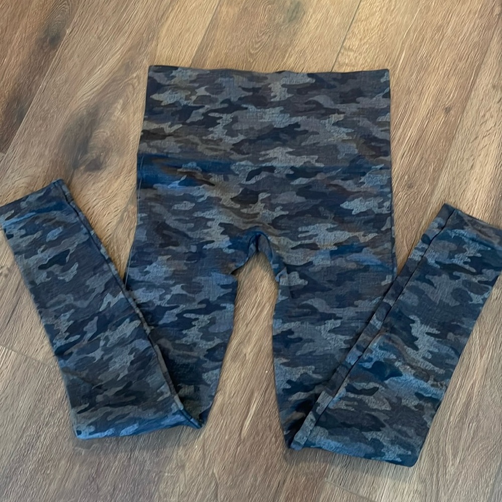 Spanx camaflouge print size medium